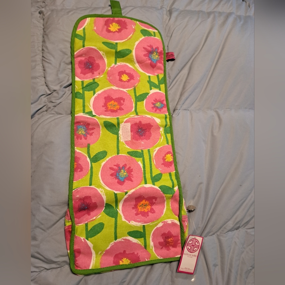 Buckhead Betties Accessory Bag - Picture 4 of 14